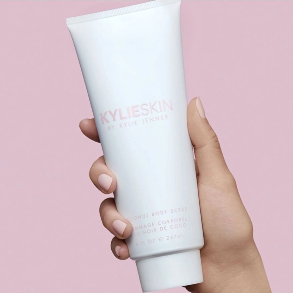 Kylie Skin Coconut Body Scrub - Picture 2 of 10